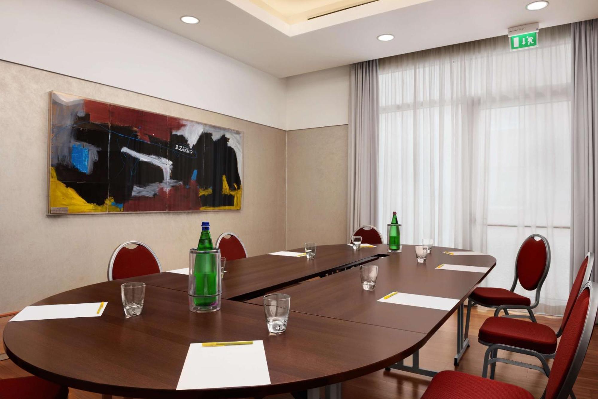 Hilton Garden Inn Rome Airport Fiumicino Esterno foto