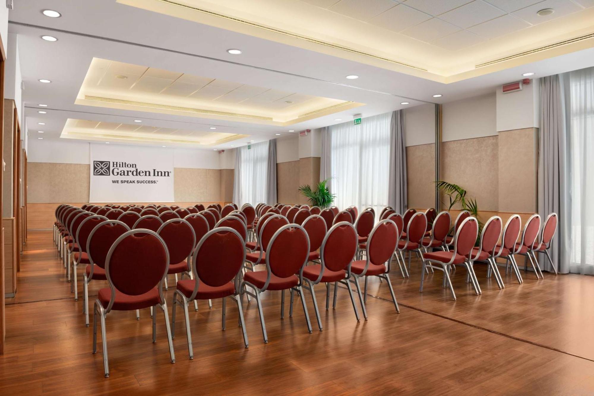 Hilton Garden Inn Rome Airport Fiumicino Esterno foto