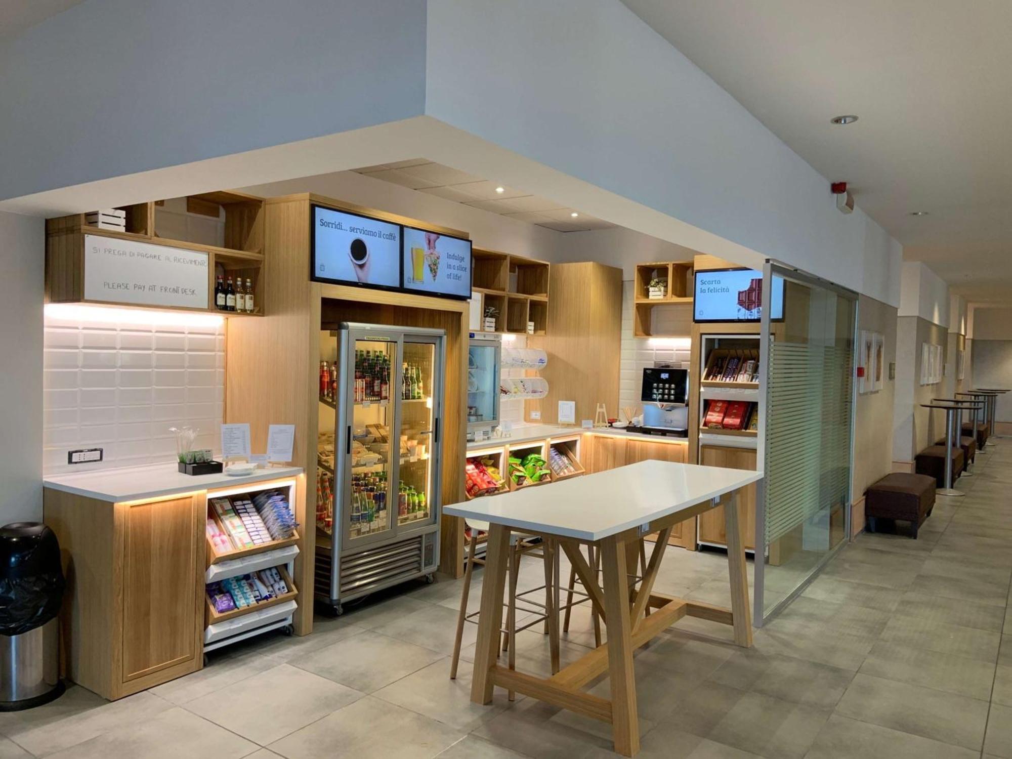 Hilton Garden Inn Rome Airport Fiumicino Esterno foto
