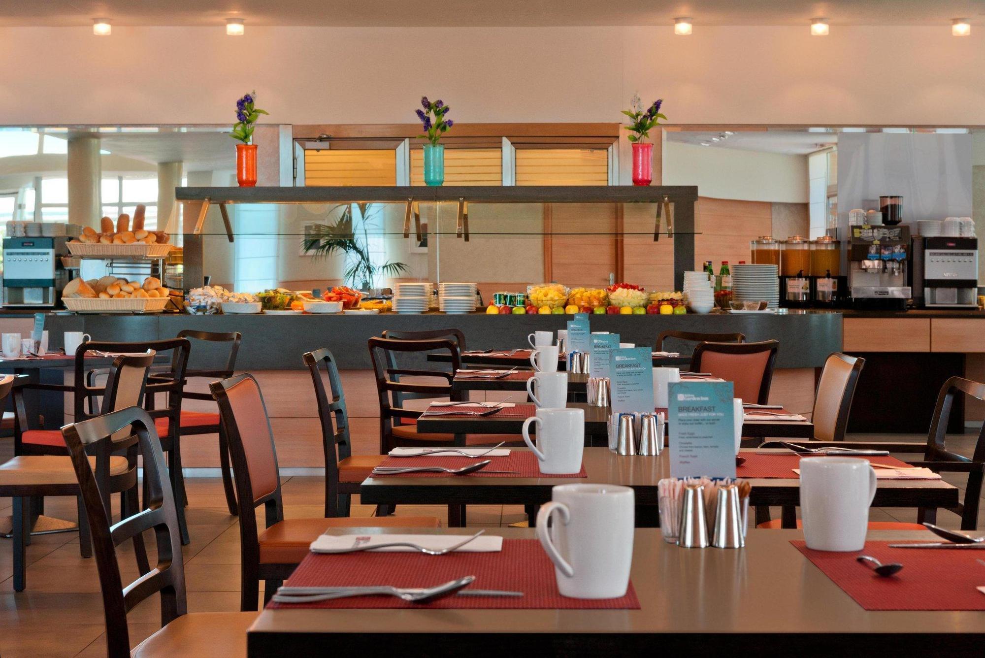 Hilton Garden Inn Rome Airport Fiumicino Esterno foto
