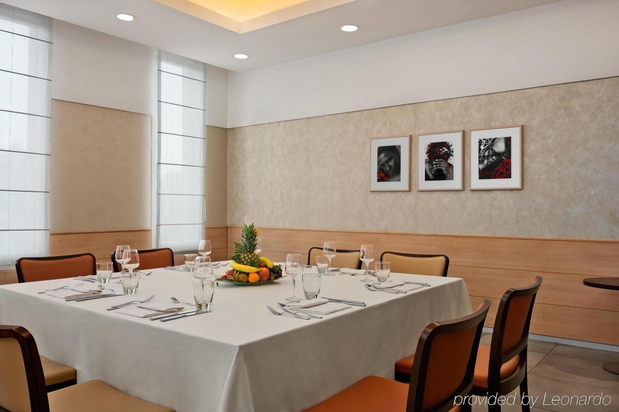 Hilton Garden Inn Rome Airport Fiumicino Esterno foto